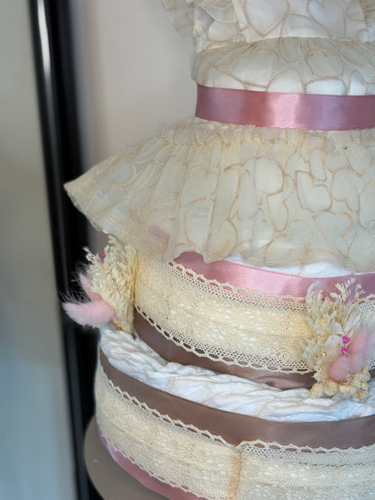 Windeltorte Beige-Rosa mit Babyset | Geschenk zur Geburt
